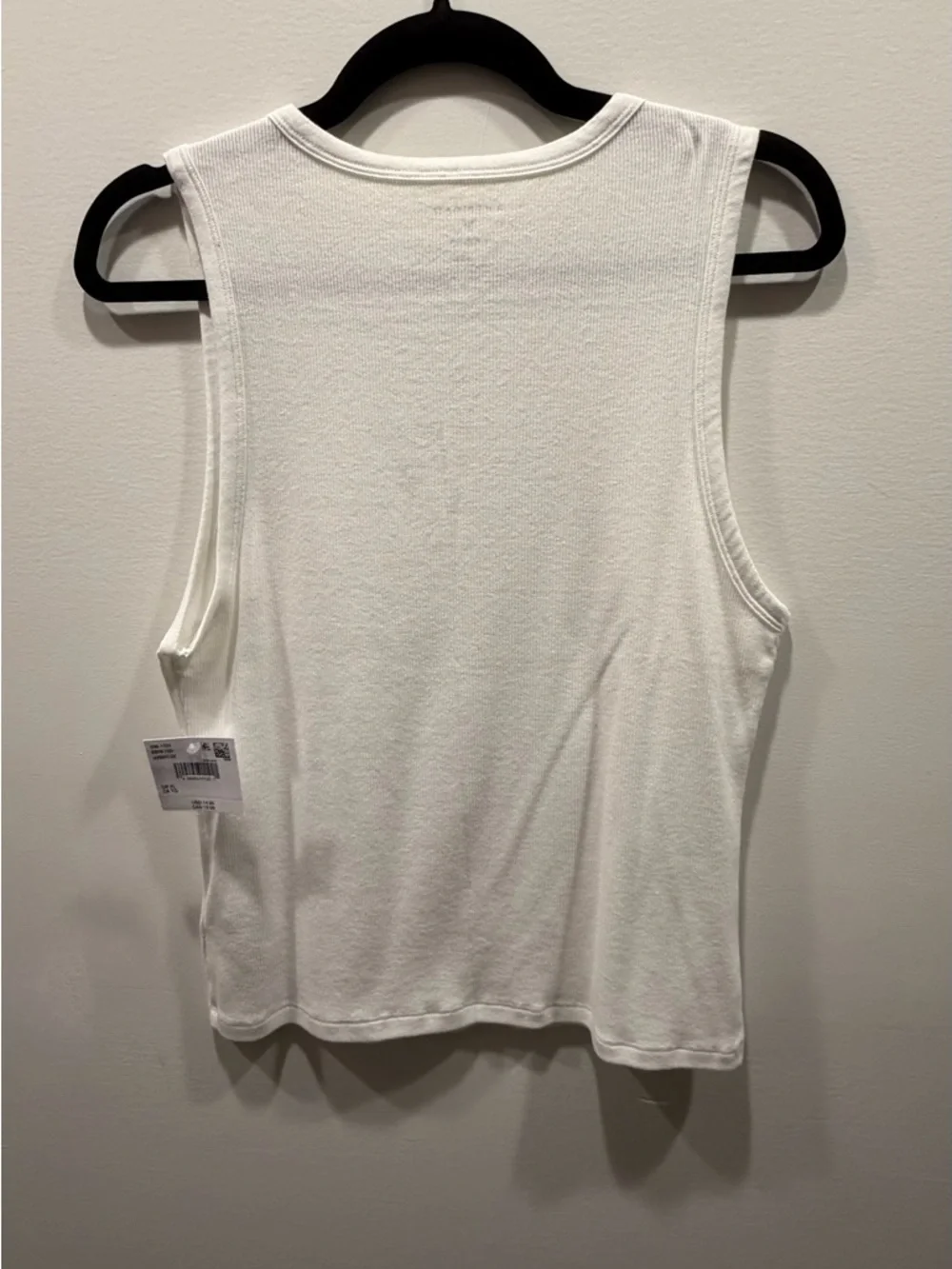 American Eagle 🦅 Boyfriend Muscle Tank Top - Picture 3 of 5